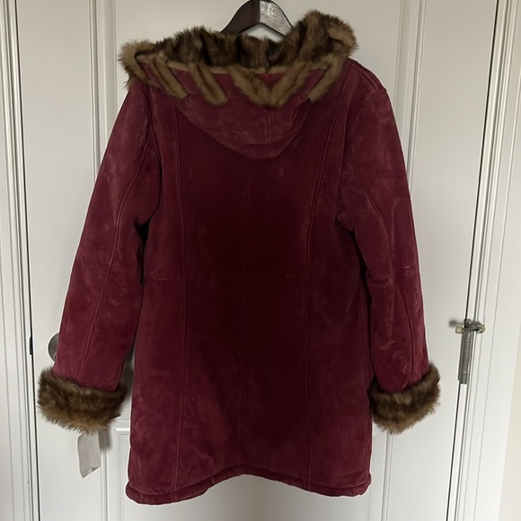 Vintage Dennis Basso Berry Burgundy Suede Coat Brown Faux Fur Medium - Picture 8 of 10